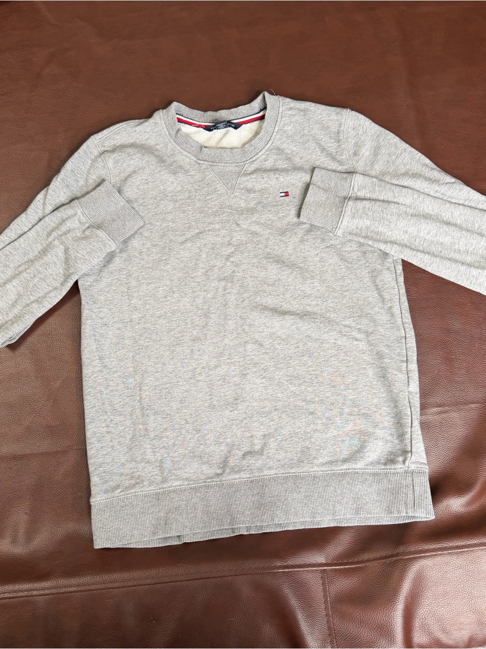 Tommy Hilfiger women’s Light Gray Crewneck Sweatshirt
